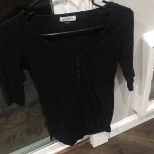 Quarter sleeve shirt